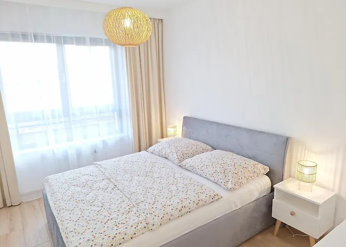 Boho Apartament - Garaz Lub Prywatny Parking, Blisko Szpitale, F-Ra Vat